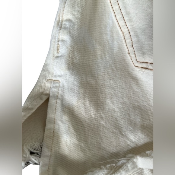 Only Women Distressed Jeans Shorts - Picture 12 of 16